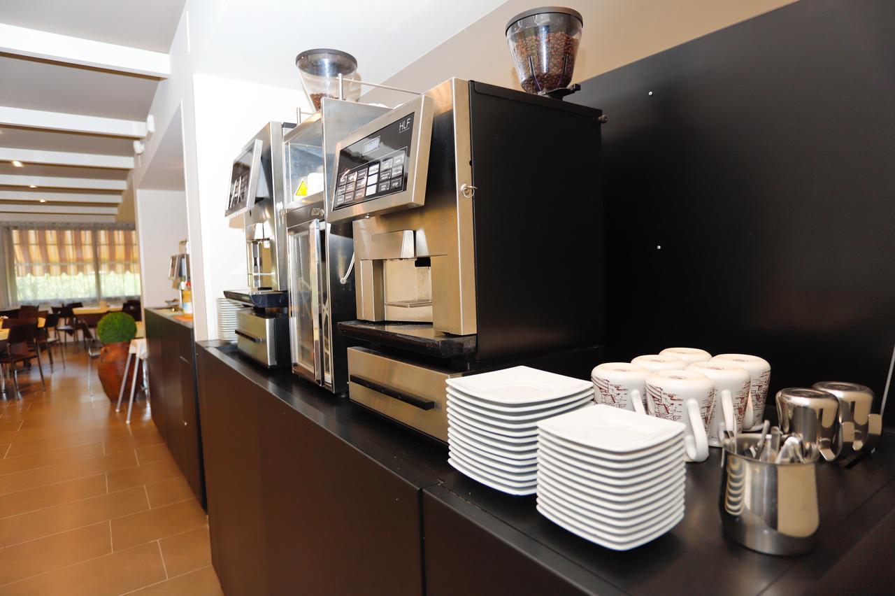 Hotel Grifone ปรินชิปีนา อามาเร ภายนอก รูปภาพ